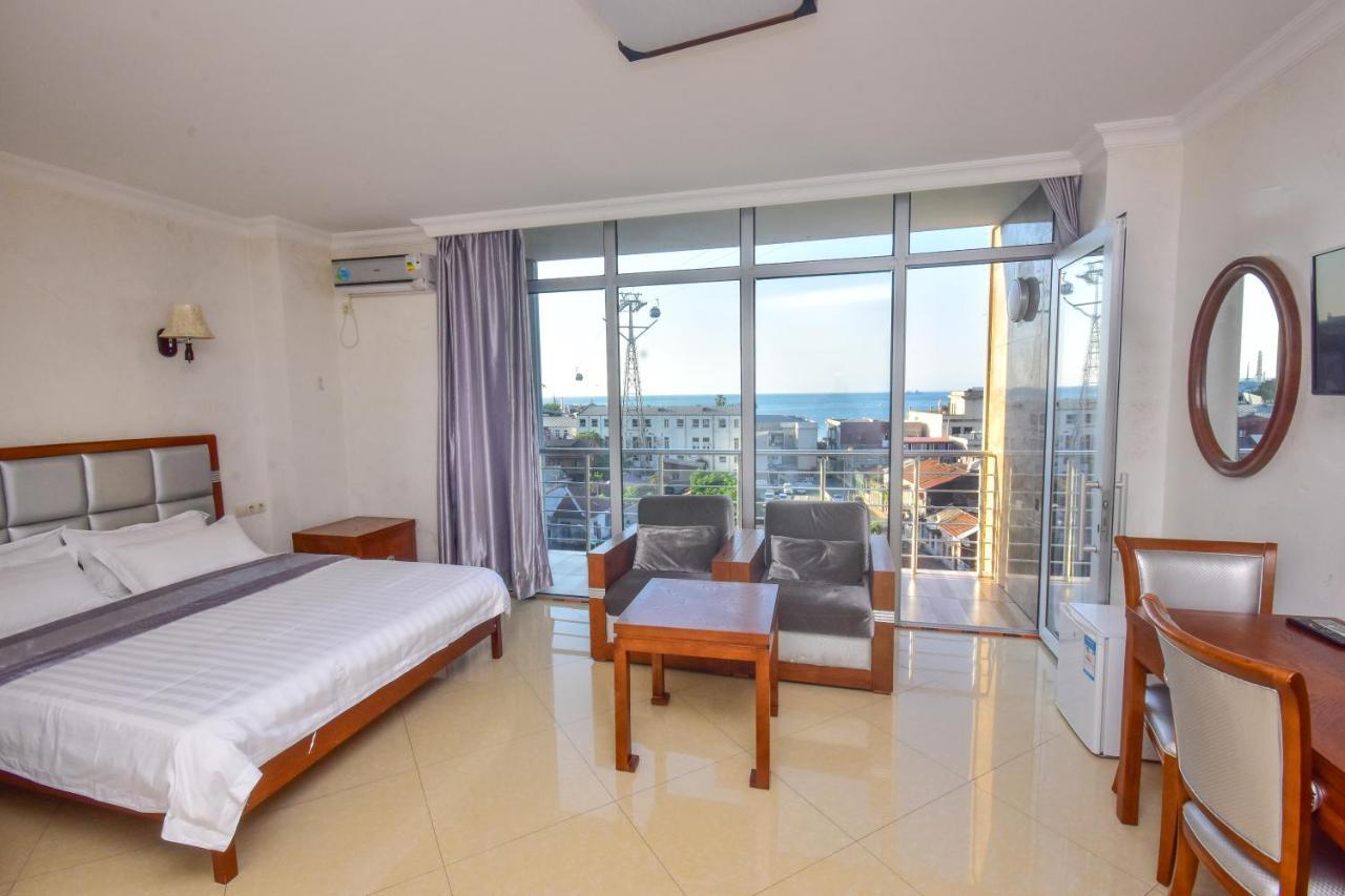 Hotel Chveni Sakhli Batumi Esterno foto